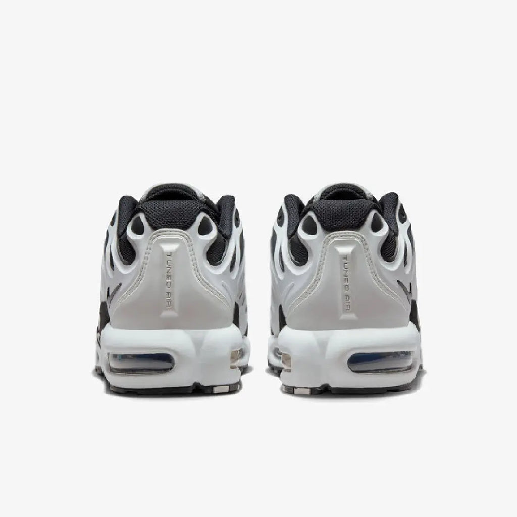 Nike TN Drift Summit White/Black patike – prikaz đona i Air amortizacije