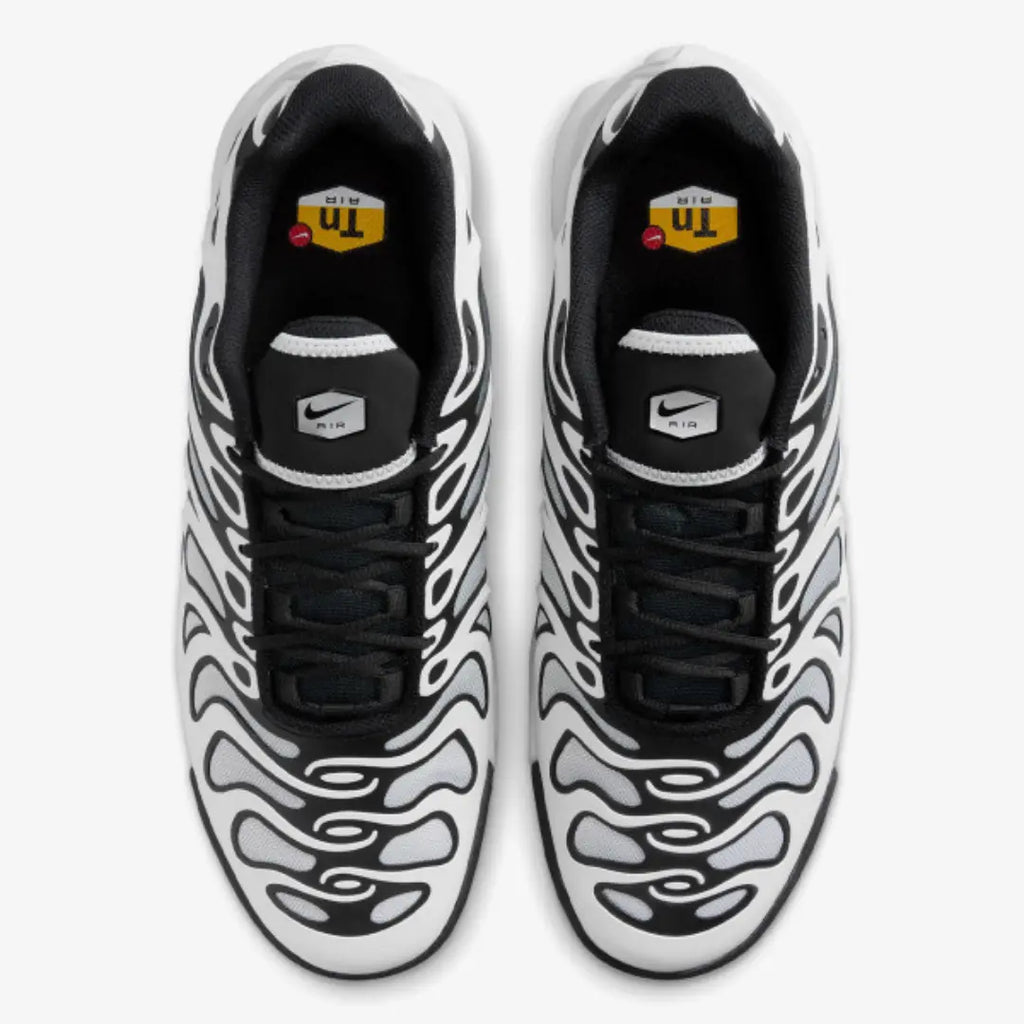 Nike TN Drift Summit White/Black patike – zadnji dio i profil patike